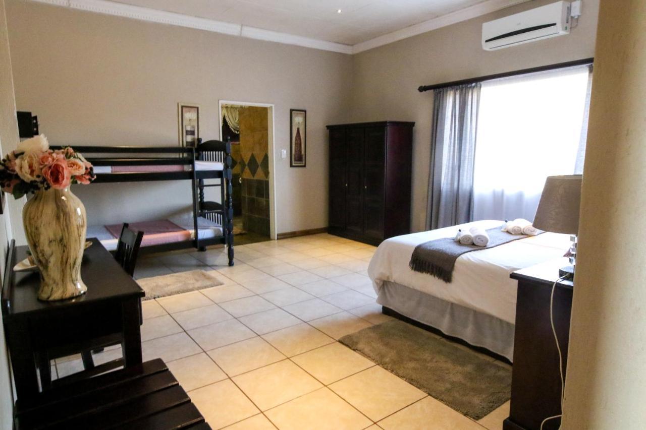 Waterval Self-Catering Holiday Home Sabie Bagian luar foto