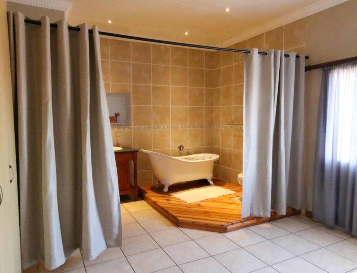 Waterval Self-Catering Holiday Home Sabie Bagian luar foto